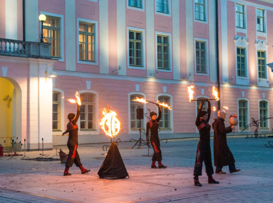 TREFFi avamine ja festivali avalavastus, kompanii Maria Baric “Ave Fenix”, 2. juuni 2016